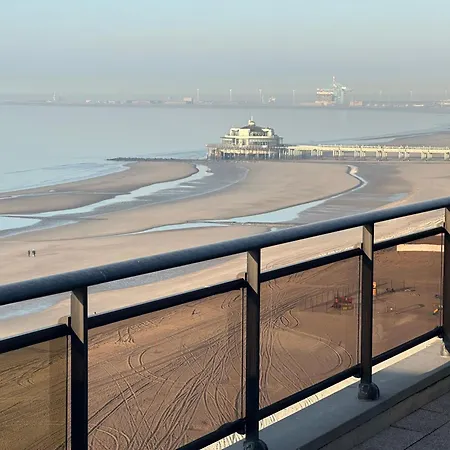 Beautiful One-bedroom With A Phenomenal Sea View T201 *