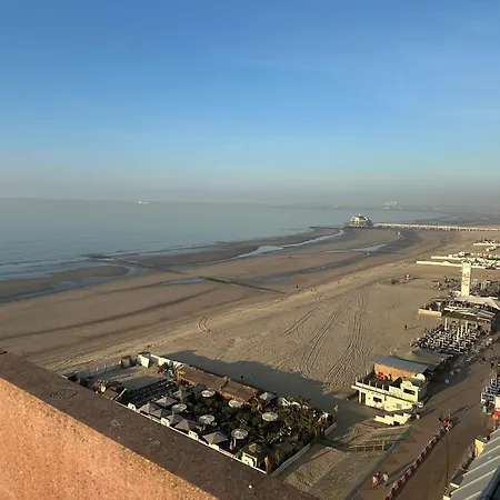 Beautiful One-bedroom With A Phenomenal Sea View T201