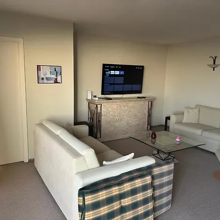 Apartament Beautiful One-bedroom With A Phenomenal Sea View T201 *